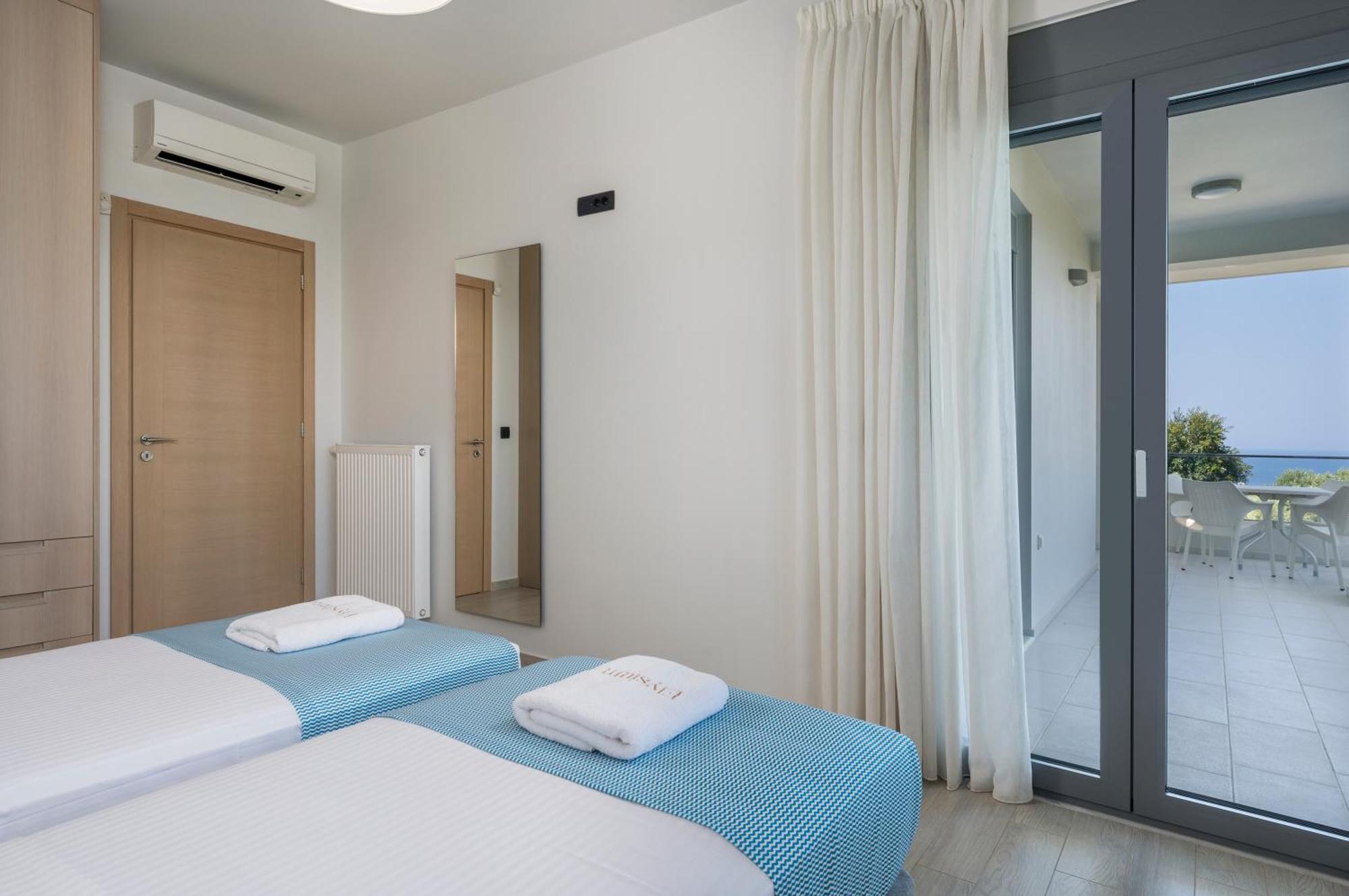 Elysium Seaview Oasis Vila Kato Galatas Exterior foto